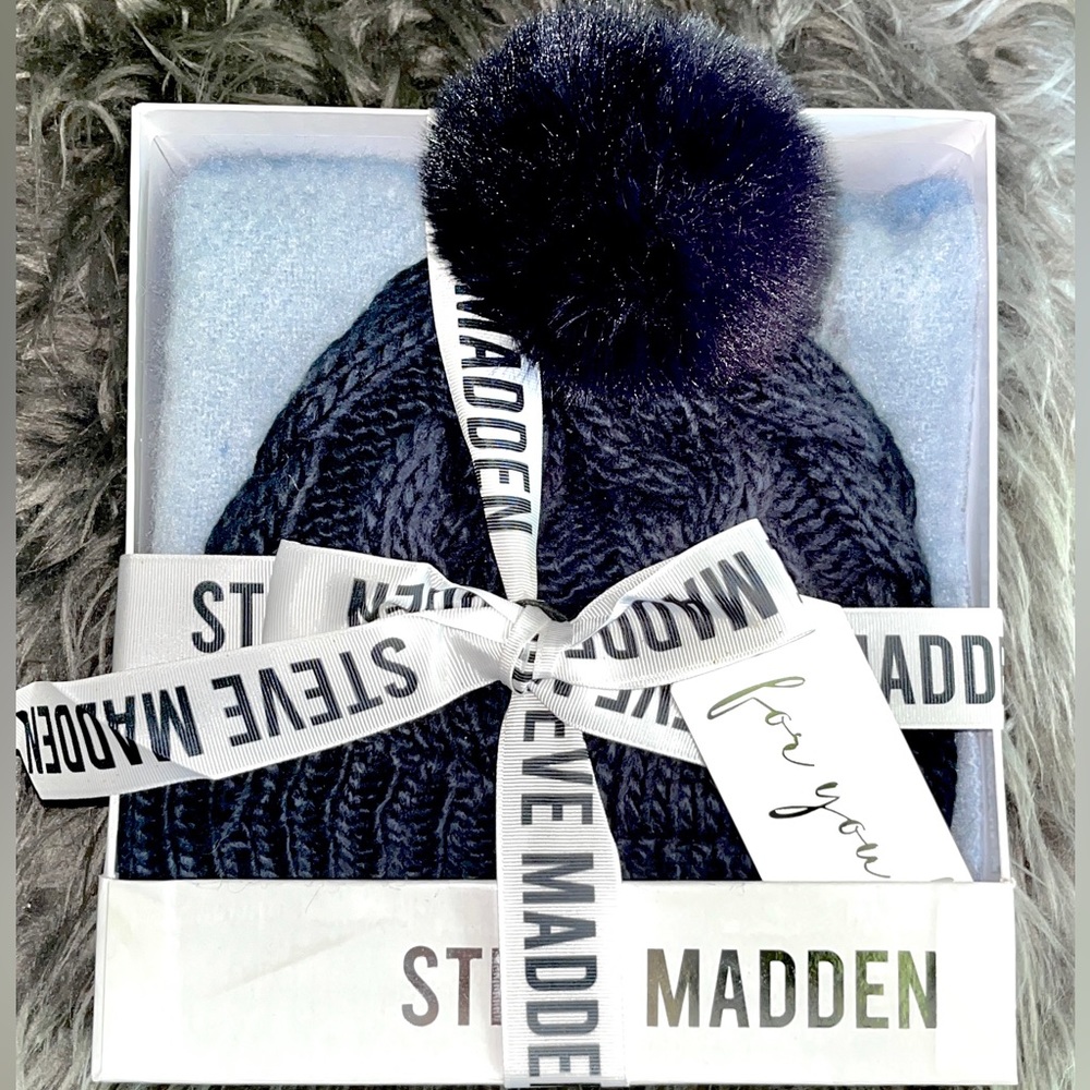 Steve Madden Hat & Scarf (blue)